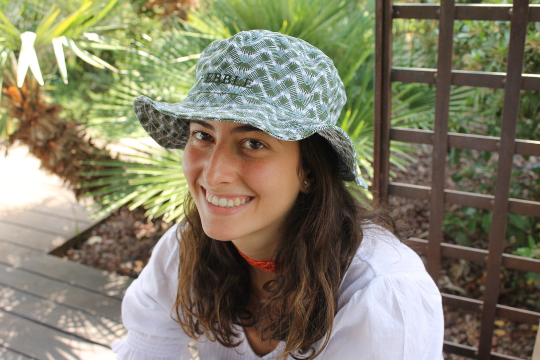 OLIVE ZIGZAG BUCKET HAT