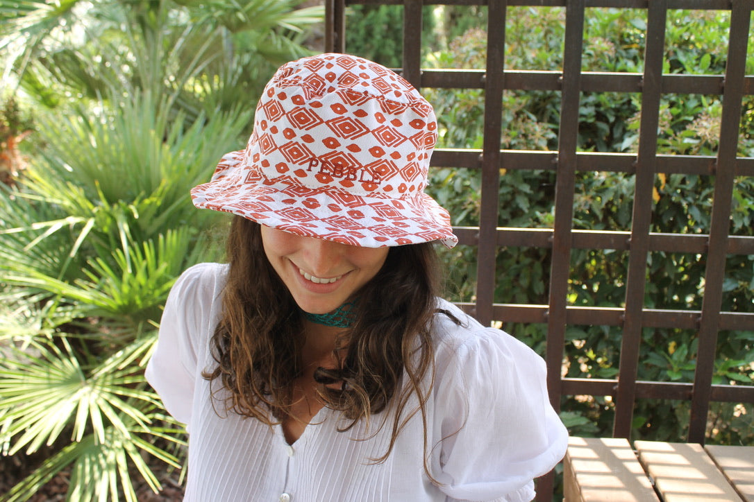 CAULDRON MOSAIC BUCKET HAT